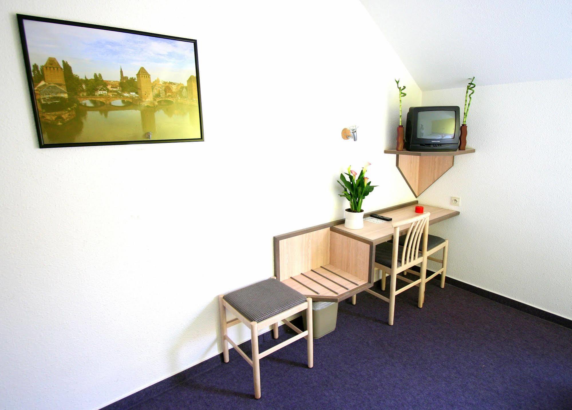 East Hotel Hoenheim Ngoại thất bức ảnh